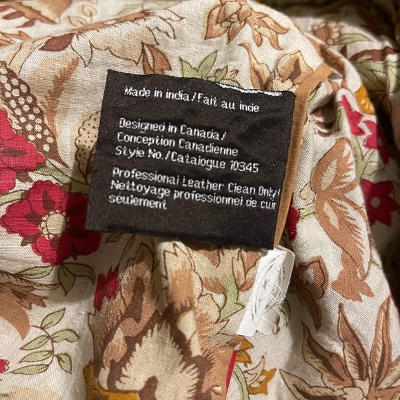 Woman's Tan Coloured Danier Leather Jacket size Small - Picture 5 of 7